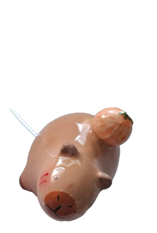 Porzellan Capybara Figur mit Orange auf Rücken – Deko Tier 9x7 cm Handmade Stil