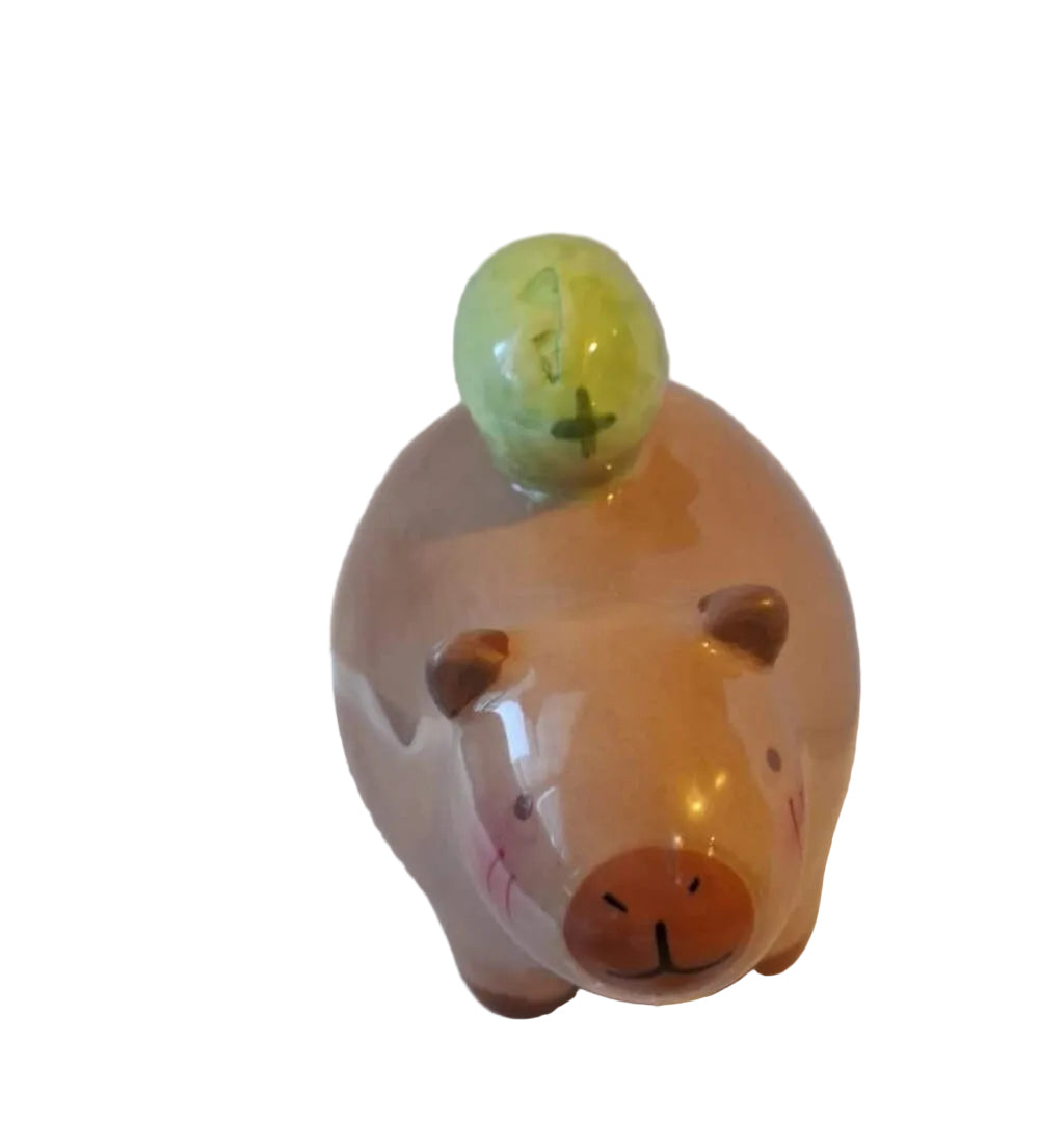 Porzellan Capybara Figur mit Limette auf Rücken – Deko Tier 9x7 cm Handmade Stil